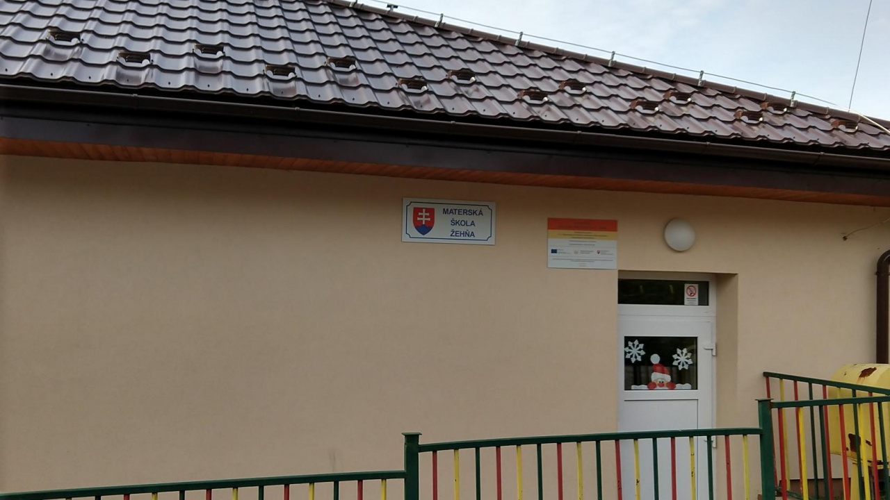 Materská škola budova, oplotenie dvora Materská škola budova, oplotenie dvora